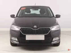 Czarny Używany 2019 Skoda Fabia Hatchback | 34 999 zł (Uczciwa cena)