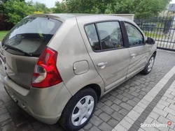 Używany 2009 Dacia Sandero Hatchback | 12 700 zł (Drogi)