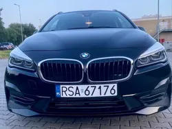 Czarny Używany 2018 BMW 218 Gran Tourer Minivan | 77 000 zł
