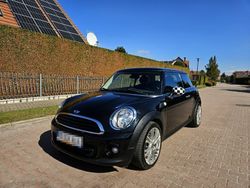 Czarny (metalik) Używany 2013 Mini ONE Hatchback | 17 900 zł