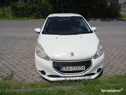 Biały Używany 2013 Peugeot 208 Hatchback | 18 800 zł