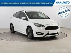 Biały Używany 2016 Ford Focus | 44 999 zł (Dość drogi)