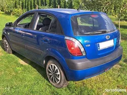 Niebieski Używany 2005 Kia Rio Hatchback | 3300 zł