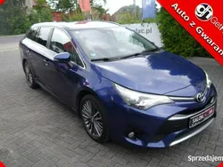 Niebieski (metalik, perła) Używany 2017 Toyota Avensis Sedan/Limuzyna | 44 800 zł (Uczciwa cena)