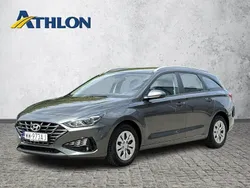 Szary (metalik) Używany 2023 Hyundai i30 Kombi | 63 800 zł (Uczciwa cena)