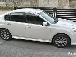 Biały Używany 2010 Subaru Legacy Sedan/Limuzyna | 20 500 zł
