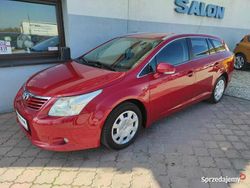 Czerwony Używany 2010 Toyota Avensis Kombi | 23 700 zł (Uczciwa cena)