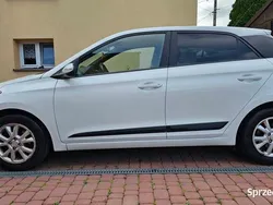 Biały Używany 2016 Hyundai i20 Hatchback | 33 500 zł (Uczciwa cena)
