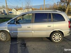 Srebrny Używany 2004 Opel Zafira Sedan/Limuzyna | 2300 zł (Dobra cena)
