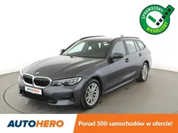Szary Używany 2021 BMW 320 Kombi | 89 300 zł (Super Cena)