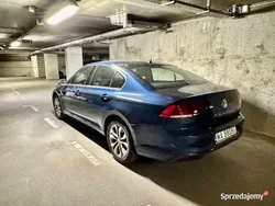 Granatowy Używany 2019 VW Passat Sedan/Limuzyna | 69 900 zł (Uczciwa cena)