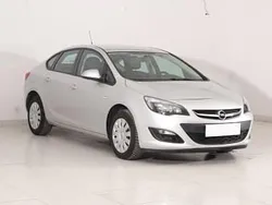 Srebrny Używany 2018 Opel Astra Sedan/Limuzyna | 31 999 zł (Dobra cena)