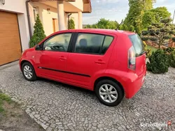 Czerwony Używany 2010 Daihatsu Sirion Hatchback | 11 999 zł (Uczciwa cena)
