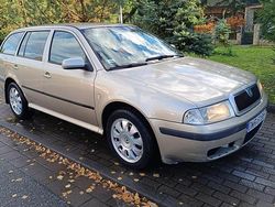 Złoty Używany 2004 Skoda Octavia Kombi | 4000 zł (Uczciwa cena)