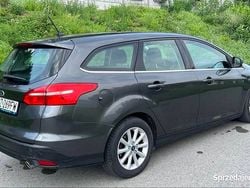 Szary Używany 2018 Ford Focus Kombi | 38 500 zł (Dobra cena)