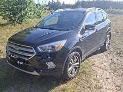 Czarny Używany 2016 Ford Kuga Titanium SUV | 56 000 zł (Uczciwa cena)