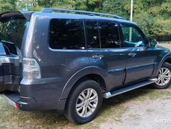 Grafitowy Używany 2017 Mitsubishi Pajero SUV | 125 000 zł