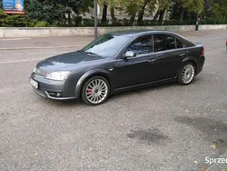 Szary Używany 2005 Ford Mondeo ST Hatchback | 21 500 zł