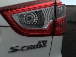 Biały Używany 2015 Suzuki SX4 S-Cross SUV | 54 900 zł (Uczciwa cena)