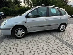 Szary Używany 2002 Renault Scénic Minivan | 3000 zł (Uczciwa cena)