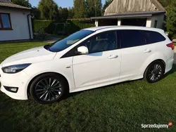 Biały Używany 2017 Ford Focus ST-Line Kombi | 49 999 zł (Drogi)