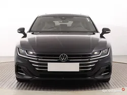 Czarny Używany 2020 VW Arteon Kombi | 132 999 zł (Dość drogi)