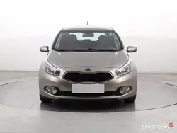 Beżowy Używany 2015 Kia Ceed Hatchback | 37 999 zł (Uczciwa cena)
