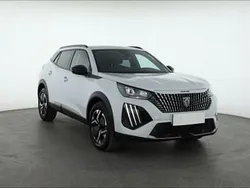 Biały Używany 2023 Peugeot 2008 SUV | 85 999 zł