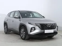 Srebrny Używany 2024 Hyundai Tucson SUV | 102 999 zł (Uczciwa cena)