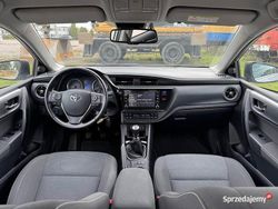 Srebrny Używany 2017 Toyota Corolla Sedan/Limuzyna | 49 950 zł (Uczciwa cena)