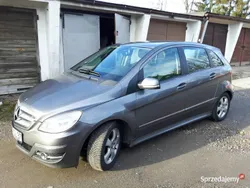 Używany 2010 Mercedes B180 Minivan | 16 500 zł