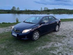 Granatowy Używany 2009 Toyota Corolla Sedan/Limuzyna | 20 500 zł
