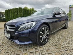 Niebieski ciemny (metalik) Używany 2016 Mercedes C250 Kombi | 68 900 zł