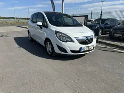 Biały Używany 2012 Opel Meriva Minivan | 19 900 zł (Uczciwa cena)