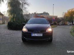 Czarny Używany 2007 Renault Clio II Hatchback | 3570 zł (Super Cena)