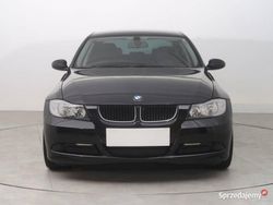 Czarny Używany 2006 BMW 318 Sedan/Limuzyna | 15 999 zł (Uczciwa cena)