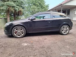 Czarny Używany 2005 Opel Astra GTC Hatchback | 5200 zł (Dość drogi)