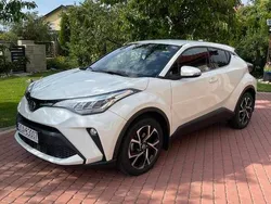 Biały Używany 2019 Toyota C-HR Style SUV | 83 000 zł (Uczciwa cena)