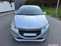 Srebrny Używany 2014 Peugeot 208 Style Hatchback | 22 800 zł (Uczciwa cena)