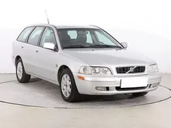 Srebrny Używany 2003 Volvo V40 Kombi | 2999 zł