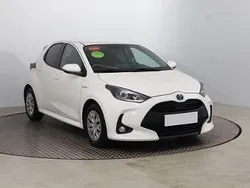 Biały Używany 2021 Toyota Yaris Hatchback | 63 999 zł (Uczciwa cena)
