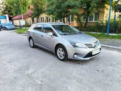 Szary Używany 2013 Toyota Avensis Kombi | 39 800 zł (Uczciwa cena)