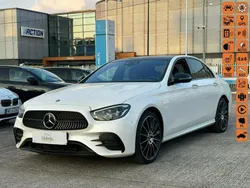 Biały (metalik) Używany 2022 Mercedes E220 Sedan/Limuzyna | 299 900 zł