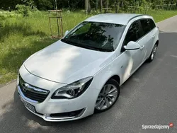 Biały Używany 2016 Opel Insignia Cosmo Kombi | 28 900 zł (Super Cena)