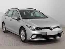 Srebrny Używany 2022 VW Golf VIII Kombi | 65 999 zł (Uczciwa cena)