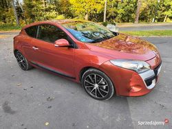 Czerwony Używany 2009 Renault Mégane Coupé Coupe | 18 000 zł
