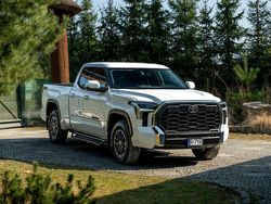 Biały Używany 2022 Toyota Tundra Platinum Pickup | 229 777 zł