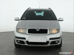 Srebrny Używany 2005 Skoda Fabia Kombi | 5499 zł