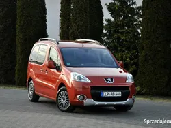 Inny (metalik) Używany 2012 Peugeot Partner Minivan | 23 900 zł (Uczciwa cena)