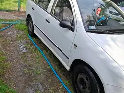 Używany 2002 Skoda Fabia | 3850 zł (Dość drogi)